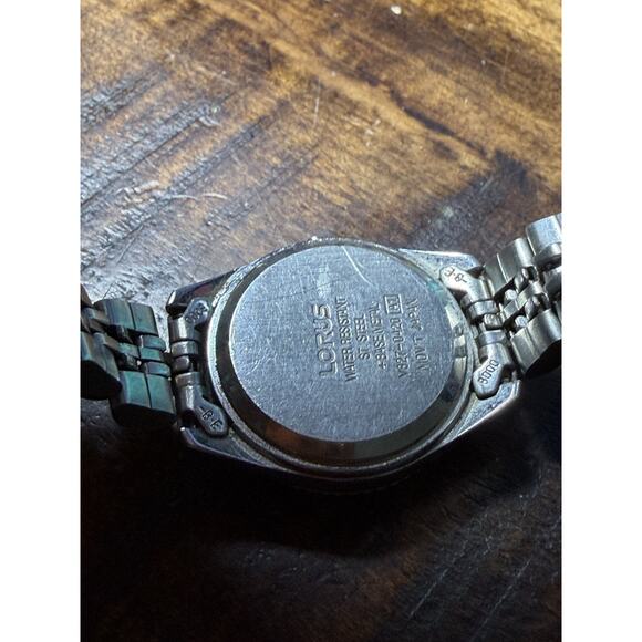 Vintage Lorus Disney Mickey Mouse Two-Tone Quartz Wristwatch V527-0420 Japan main image 4